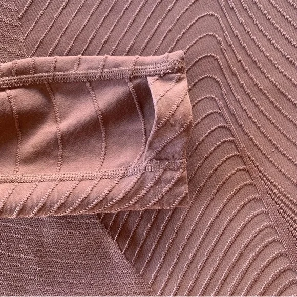 Nike Women's Element Running Dri-Fit Hoodie Balaclava - Picture 13 of 14